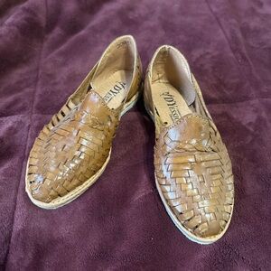 Musse & Cloud Brown Woven Loafers